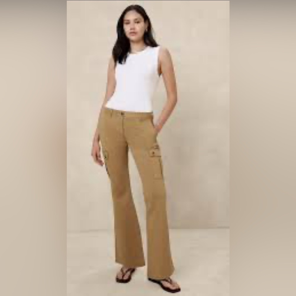 BANANA REPUBLIC Sz 4 Werkend Chino Trouser Pants Slight Flare NEW WITH TAGS